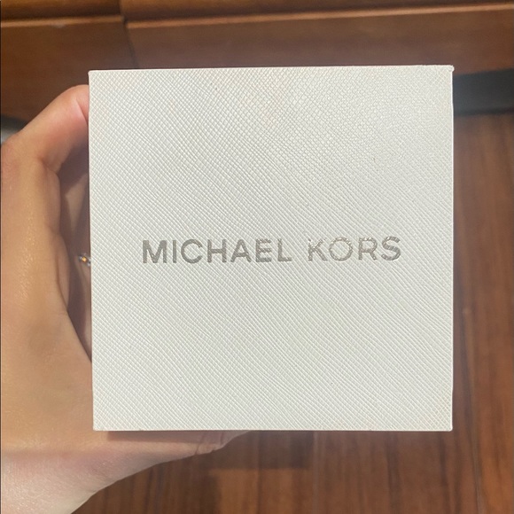 RARE ROSEGOLD/Silver two-toned Michael Kors watch - Picture 2 of 5